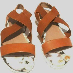 Miz Mooz Annette Sandals Slippers Elastic size 8.5
